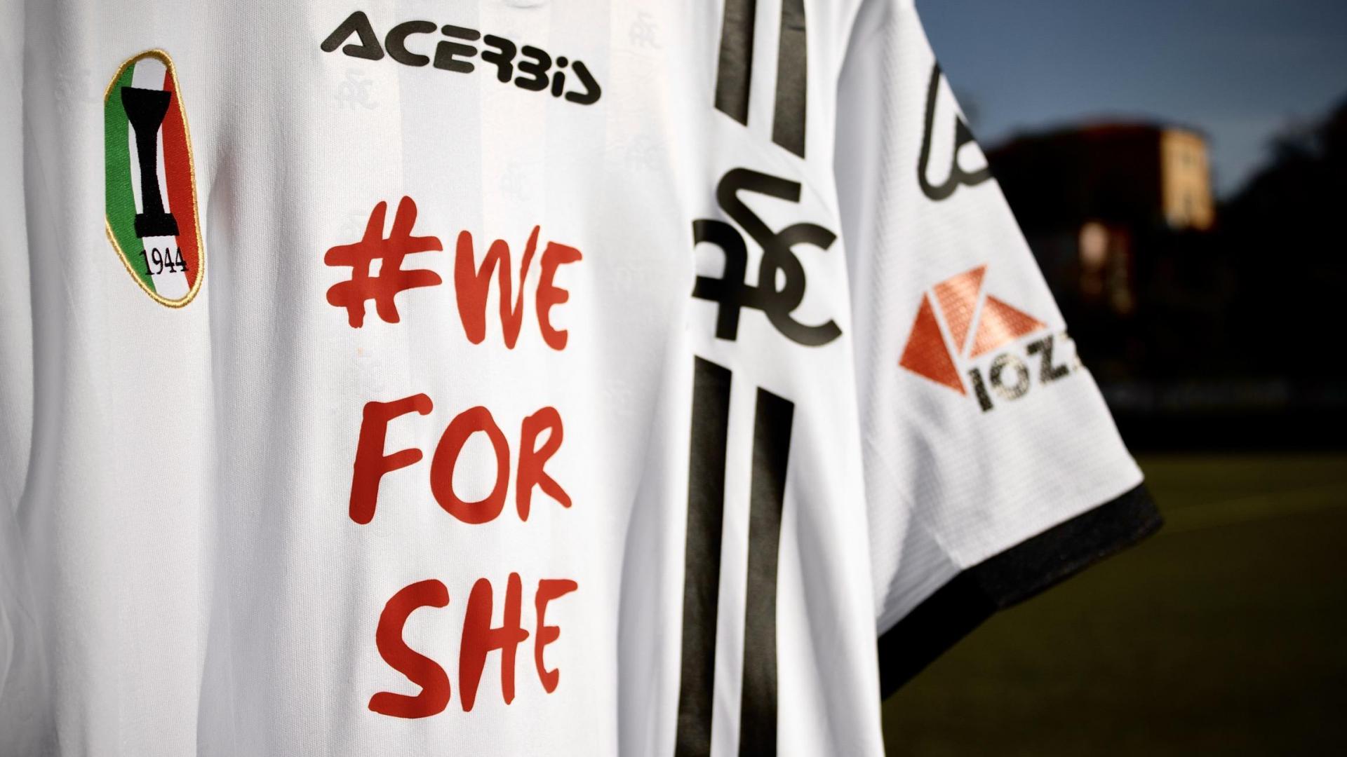 Charitystars: #WeForShe shirts worn in the match against Bologna at auction
